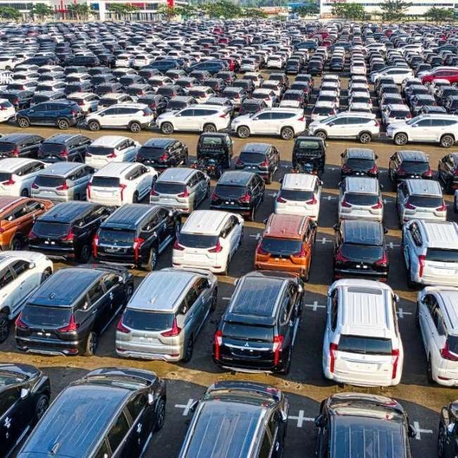 car-logistics-warehousing