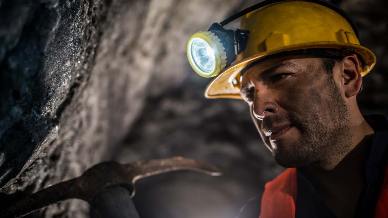 Risk Management Mining and Wearables